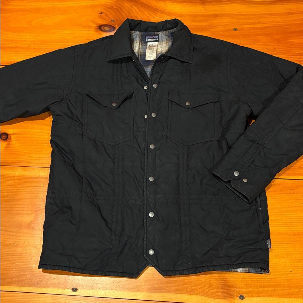 PATAGONIA Men's L Black Polyester Snap Up Shacket Jacket w/Liner Insulated Layer